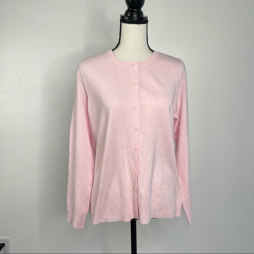 NWT Croft & Barrow Button Down Light Sweater Size M
